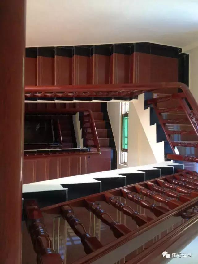 帶地下室的農村三層別墅，造價100萬，實拍！