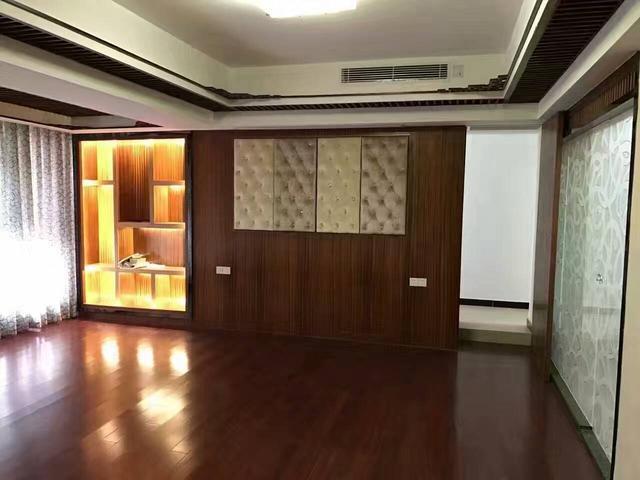 曬曬我在深圳大梅沙三千萬的海景別墅！