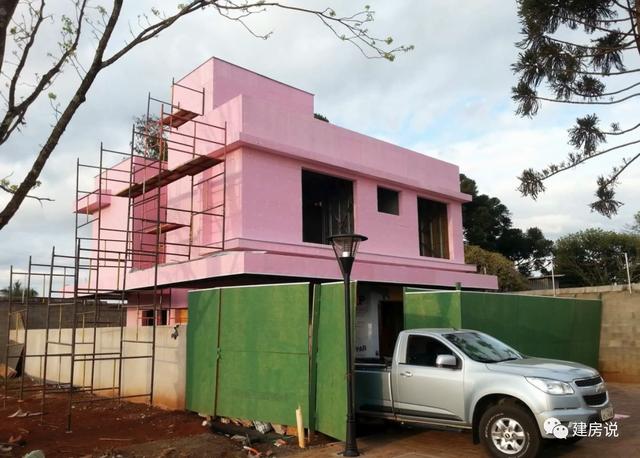 半個月蓋好一棟輕鋼別墅，看看國外都是怎么建房的！
