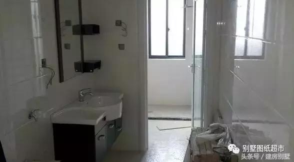 為我新落成的別墅，造了大部分農(nóng)村人都見過的小火灶！