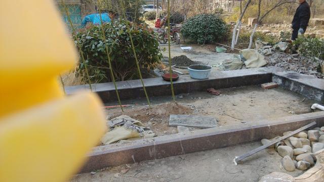 花了幾百萬買了別墅，發現開發商建的院子太差，自己從新建！