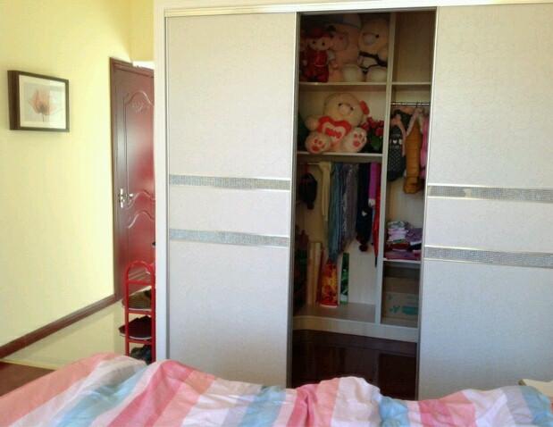 曬曬公公花100多萬的農(nóng)村小別墅，最喜歡院子里的草坪和大魚池！