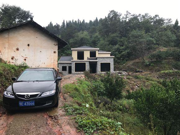 曬曬剛蓋好鄉村小別墅，找老婆就靠它了