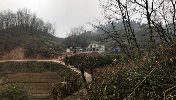 曬曬剛蓋好鄉村小別墅，找老婆就靠它了