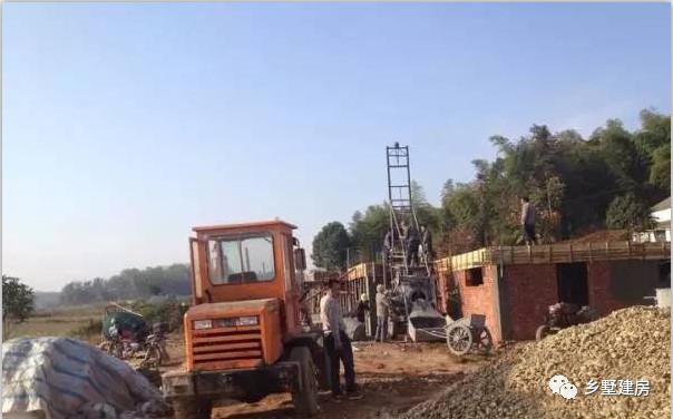 在農村花30萬自建房，看起來像百萬效果