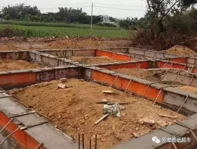 農村自建房基礎施工這么做才能又穩又安全，別再花冤枉錢了