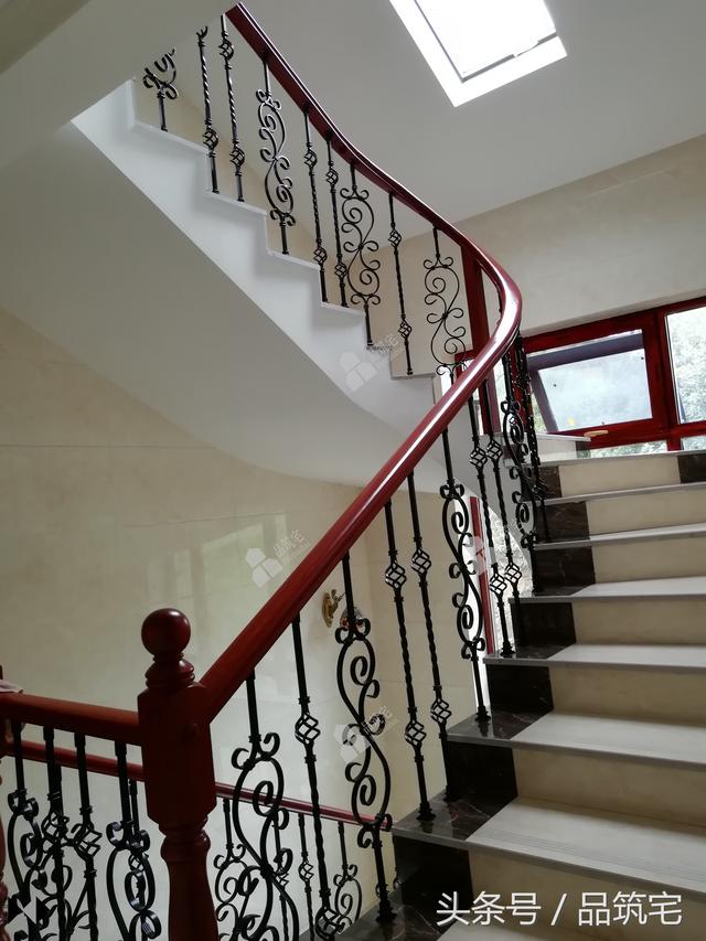 二層西班牙風格別墅方案展示，從設計到完工全過程，還帶裝修