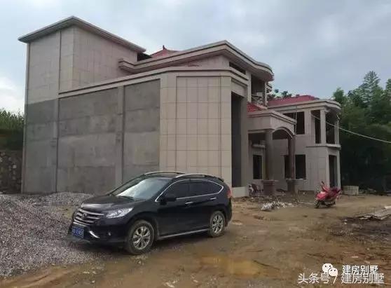 曬曬我家和表哥家的自建房，有設(shè)計和沒設(shè)計區(qū)別真大