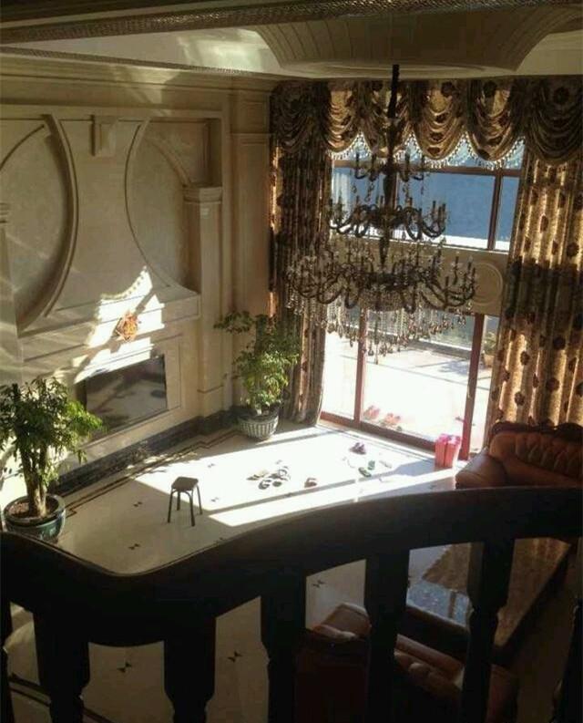 曬曬我家2000平山村小別墅，光裝修花了200多萬！