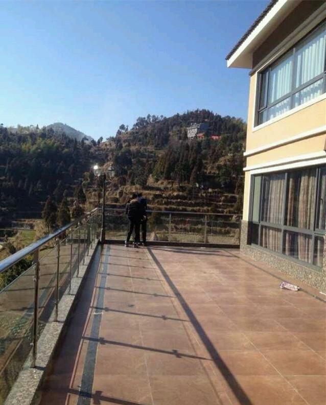 曬曬我家2000平山村小別墅，光裝修花了200多萬！