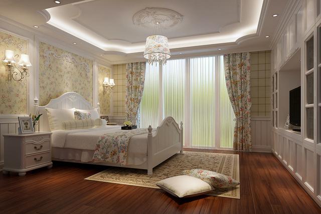 一進屋被旋轉樓梯吸引了，鄭州330平別墅真是太美啦！