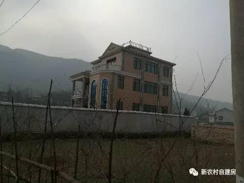 最經典的建房案例，只要35萬，帶旋轉樓梯和平面圖！