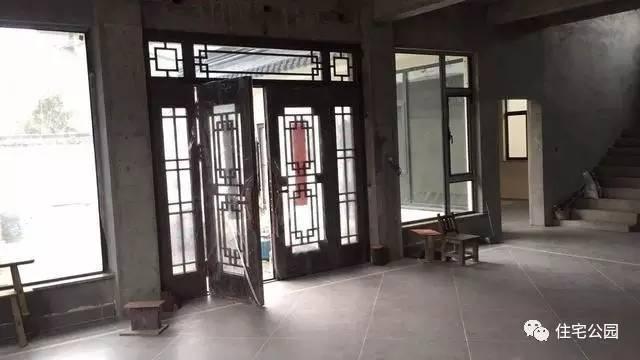 實(shí)拍江蘇農(nóng)村自建別墅，這房子城里人奮斗一生也住不起！