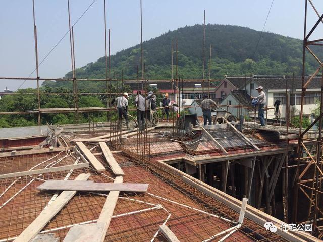 實(shí)拍江蘇農(nóng)村自建別墅，這房子城里人奮斗一生也住不起！