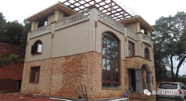湖南人真的會算計，30萬建套二層半歐式豪華鄉(xiāng)村別墅