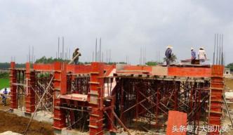 每人30萬建兩棟大別墅，城里人都嫉妒！