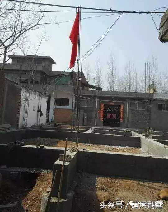 建房要趁早，包工頭35萬帶裝修小別墅建成，羨煞旁人