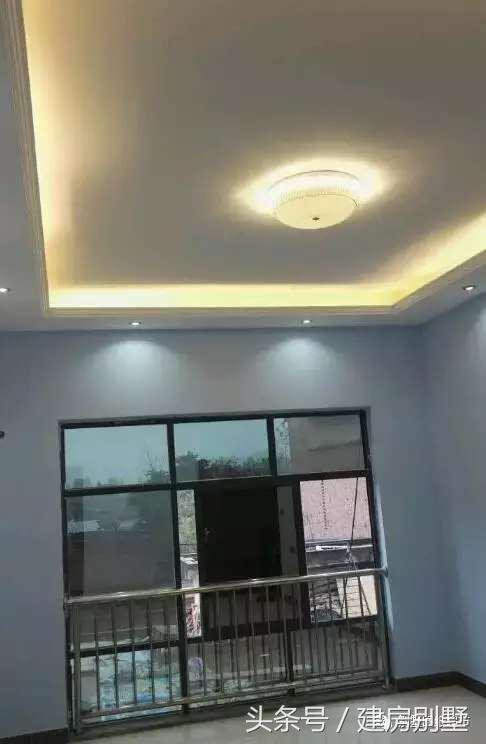 建房要趁早，包工頭35萬帶裝修小別墅建成，羨煞旁人