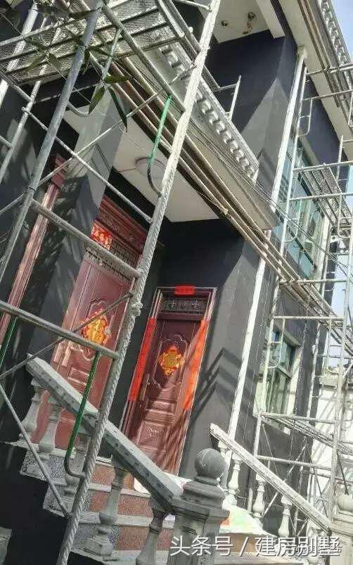 建房要趁早，包工頭35萬帶裝修小別墅建成，羨煞旁人