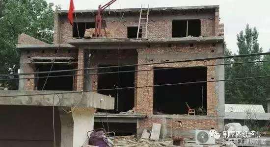 建房要趁早，包工頭35萬帶裝修小別墅建成，羨煞旁人