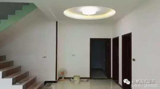 建房要趁早，包工頭35萬帶裝修小別墅建成，羨煞旁人