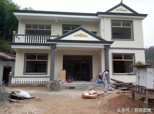 自己在農村建的小別墅 城里200萬都買不到 羨慕吧