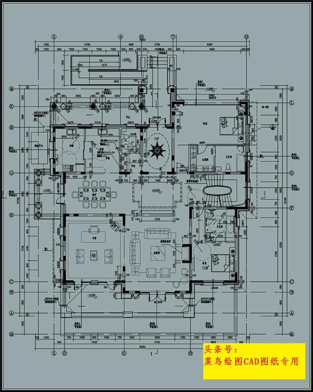 二層歐式別墅框架（剪力柱）215平方米帶地下室、陽臺(tái)、露臺(tái)