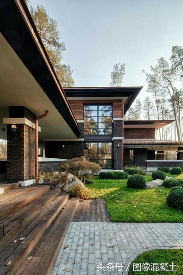 別墅設計混凝土、燈光、水融合