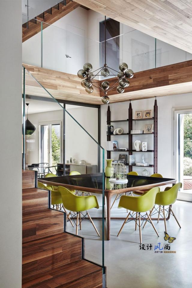 意大利石頭與木頭結合的鄉村別墅