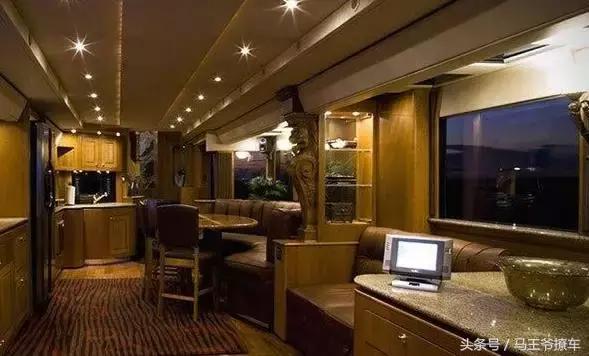 妹子們看清楚：這車能換北上廣深別墅，勞斯在它眼里是笑話