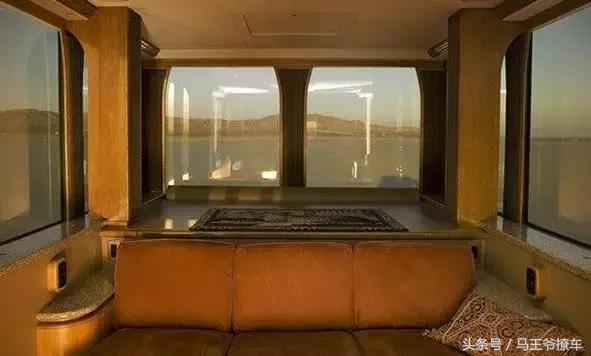 妹子們看清楚：這車能換北上廣深別墅，勞斯在它眼里是笑話