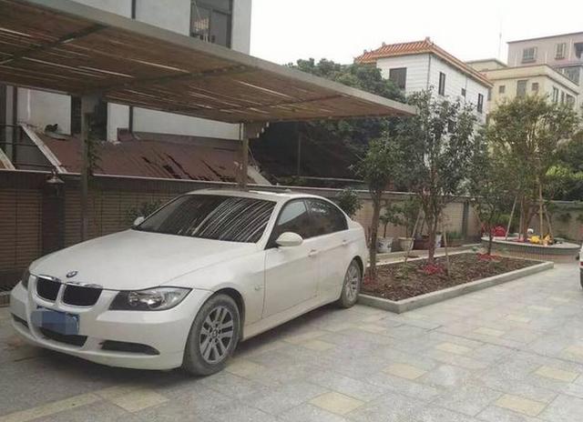 朋友浙江農村婆家的別墅蓋好了，光看這外表也是村里數一數二的！