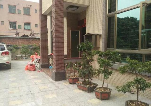 朋友浙江農村婆家的別墅蓋好了，光看這外表也是村里數一數二的！