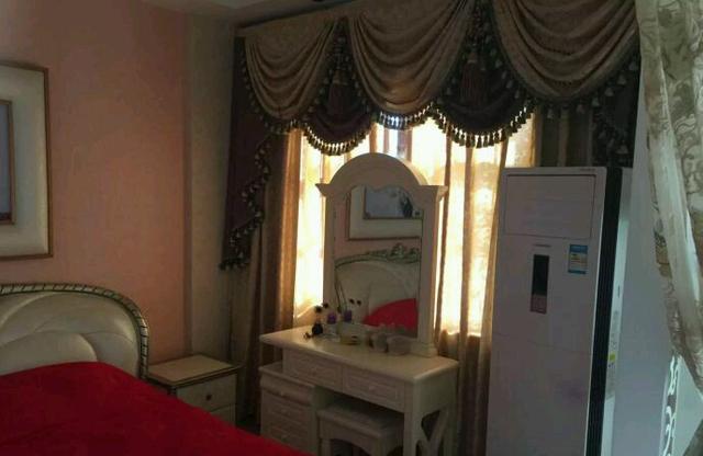 堪比千萬大別墅的鄉下自建房，全屋的裝修婆婆裝得富麗堂皇！