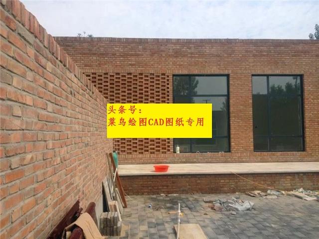 26萬建一層紅磚中式院子別墅，外觀造型簡約沉穩，布局緊湊合理