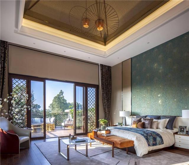 房地產老板北京別墅裝修花幾百萬，內景奢華無比，四季如春的感覺