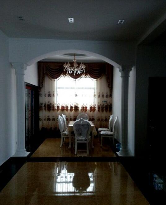 這農村自建房建出來，效果和布局引來全村人效仿！