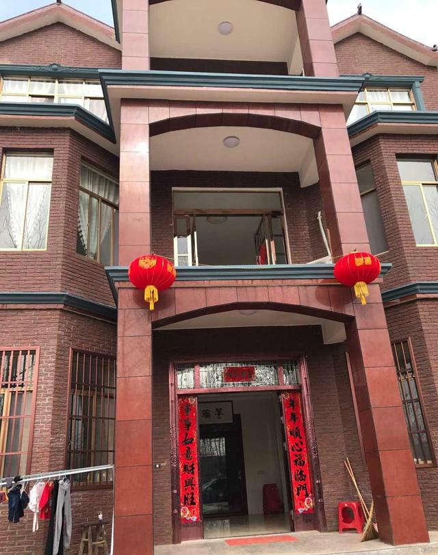 老家3層房子終于建好了，我嫁到農村，變得特別有面子！