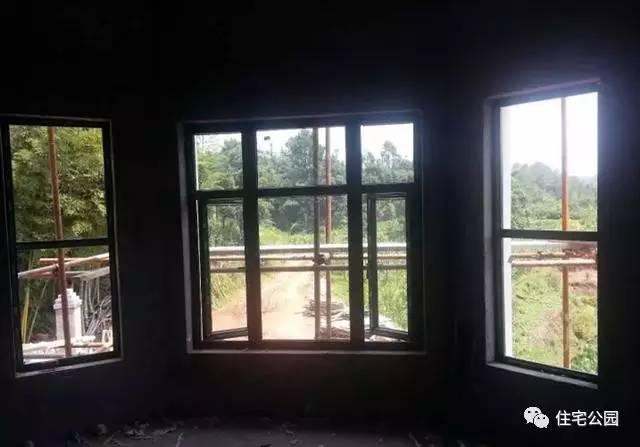 70后老夫妻合伙開山，40萬為兒子建棟獨一無二的2層婚房！