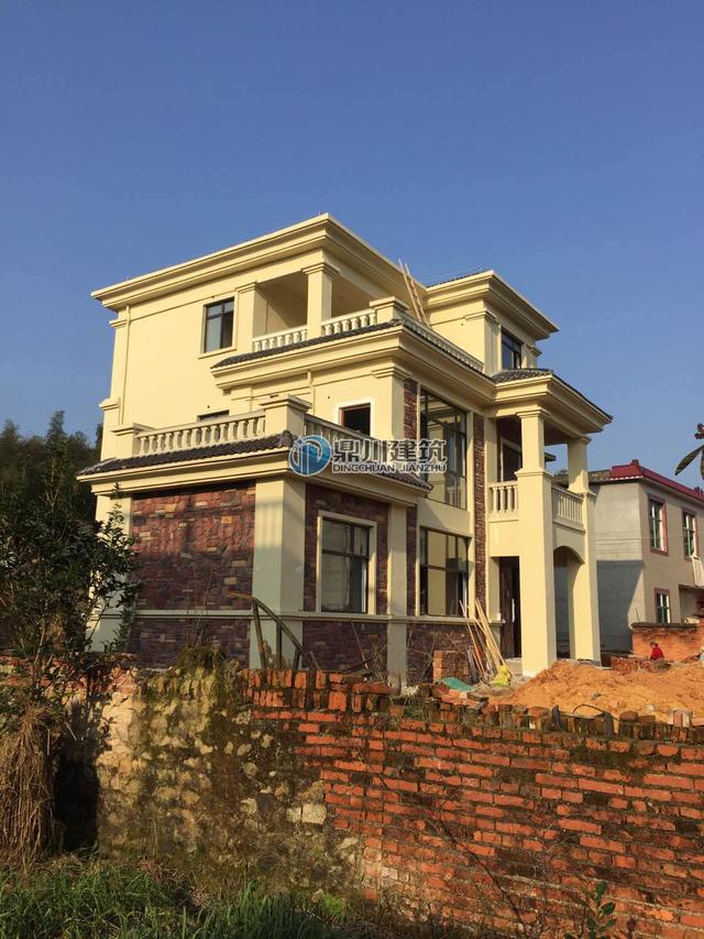 三層落地窗小別墅，這建出來的效果沒得挑，30萬就可以建