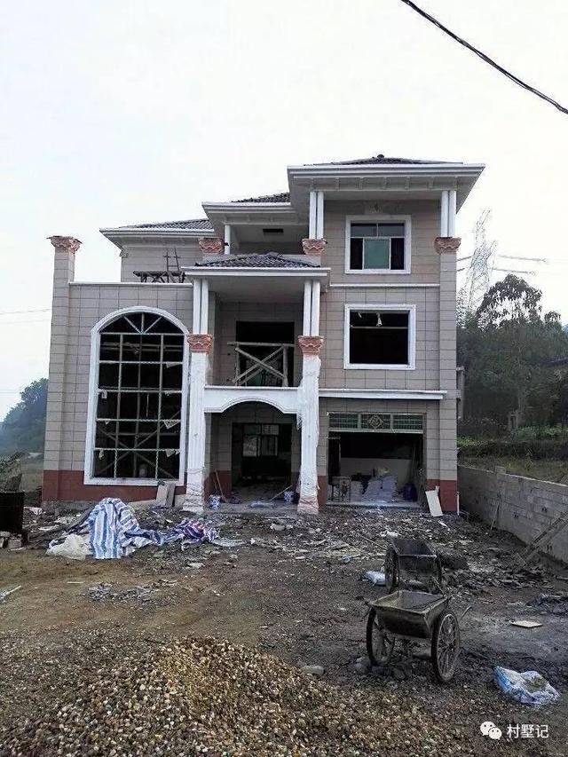 大氣漂亮！湖南網友30萬搞定三層農村別墅令全村人羨慕