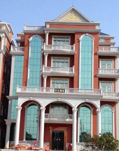 借錢也要建別墅，農村建房這樣攀比值不值