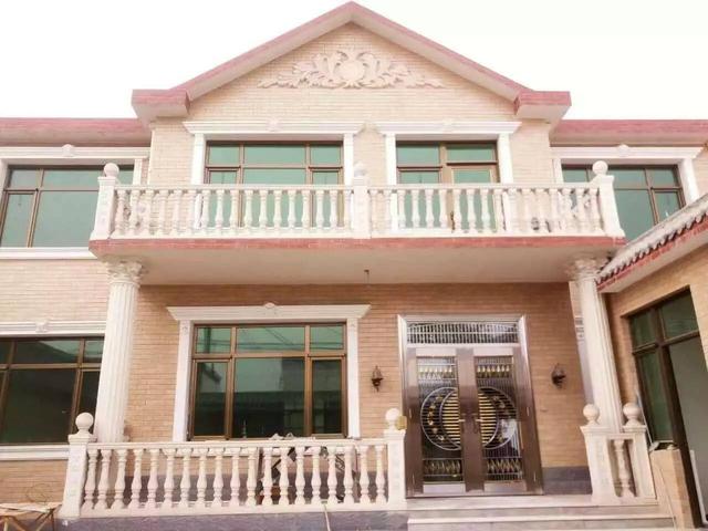 為什么蓋房子一定要把大門做好？看了這15棟別墅你懂了嗎？