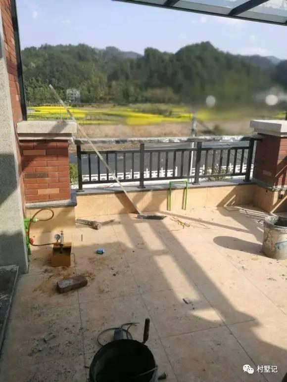 三層的農村別墅，這樣裝修便宜又美觀