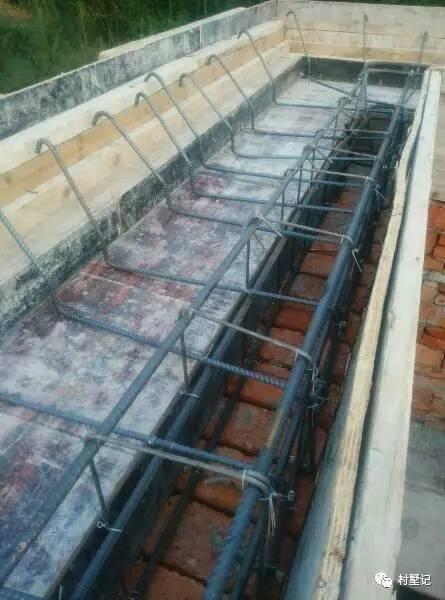 經(jīng)典兩層農(nóng)村別墅戶型，真實(shí)建造過(guò)程，建好效果很亮眼