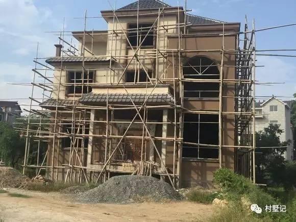 26萬三層農村自建房，媲美城里百萬別墅