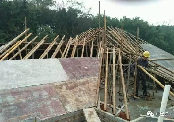 網友直播建房過程，高顏值農村別墅秒殺商品房