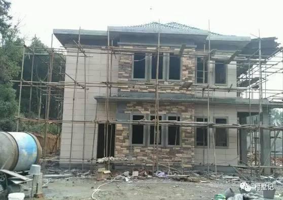 網友直播建房過程，高顏值農村別墅秒殺商品房