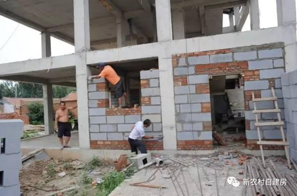 農村別墅外墻這樣裝便宜又好看，裝修省10萬