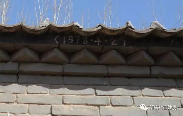 農村別墅外墻這樣裝便宜又好看，裝修省10萬